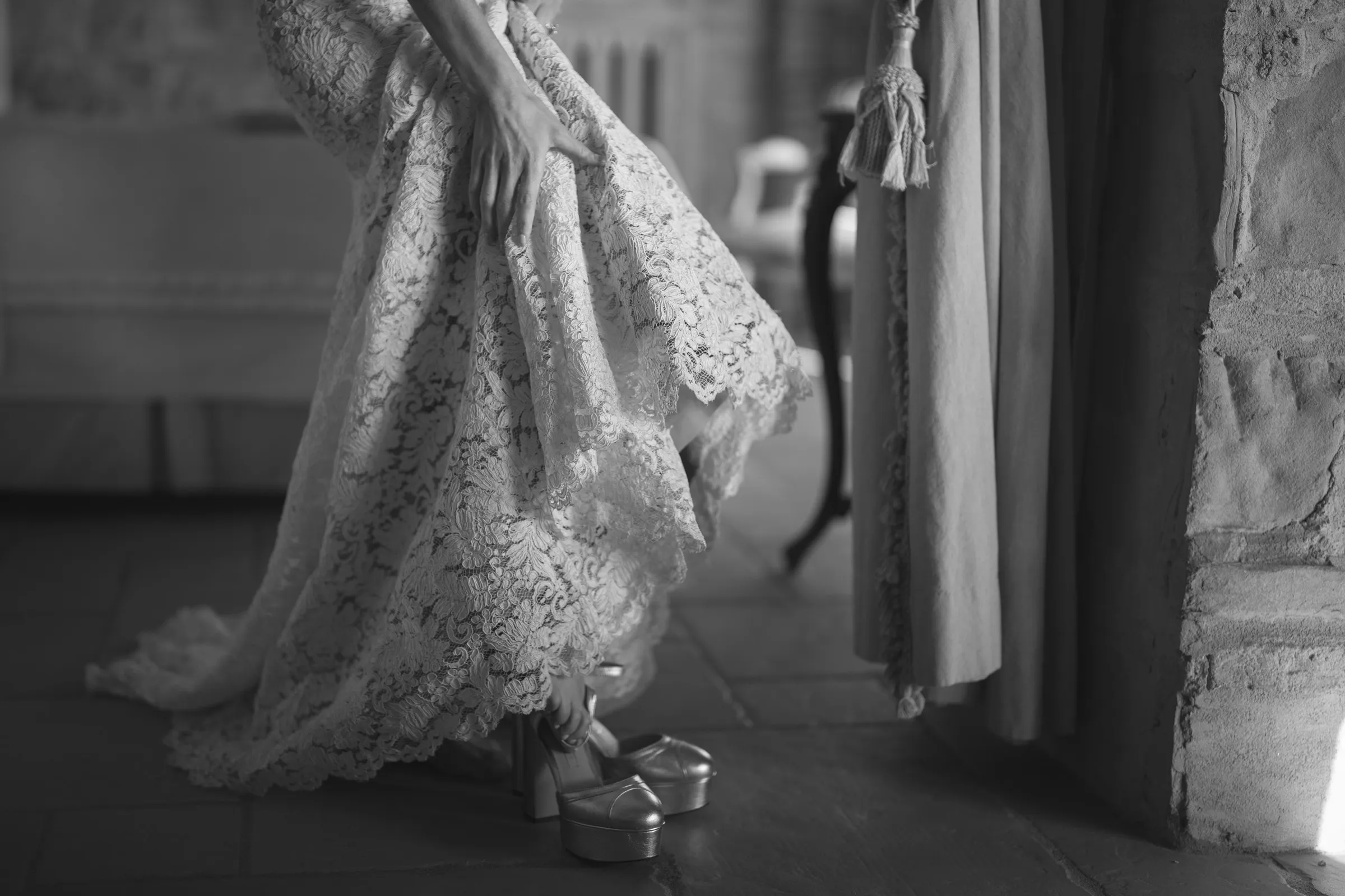 Elopement at Villa Le Fontanelle in Florence