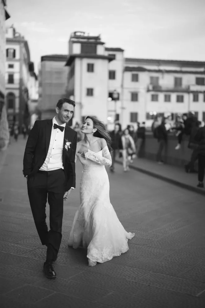 Florence elopement photographer in Tuscany